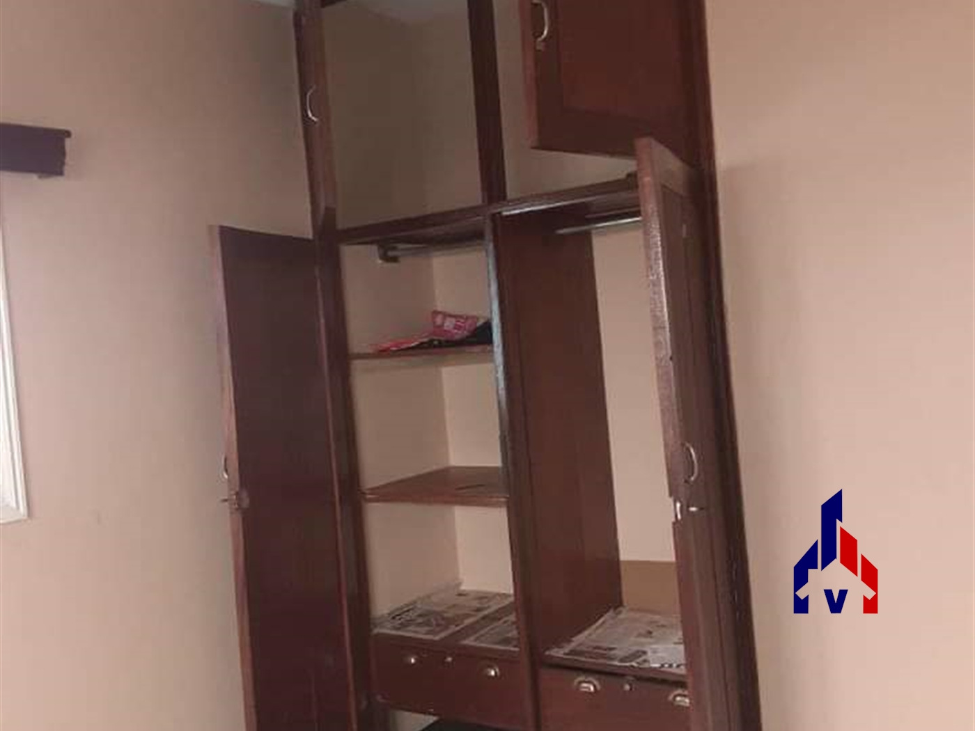 Semi Detached for rent in Muyenga Kampala