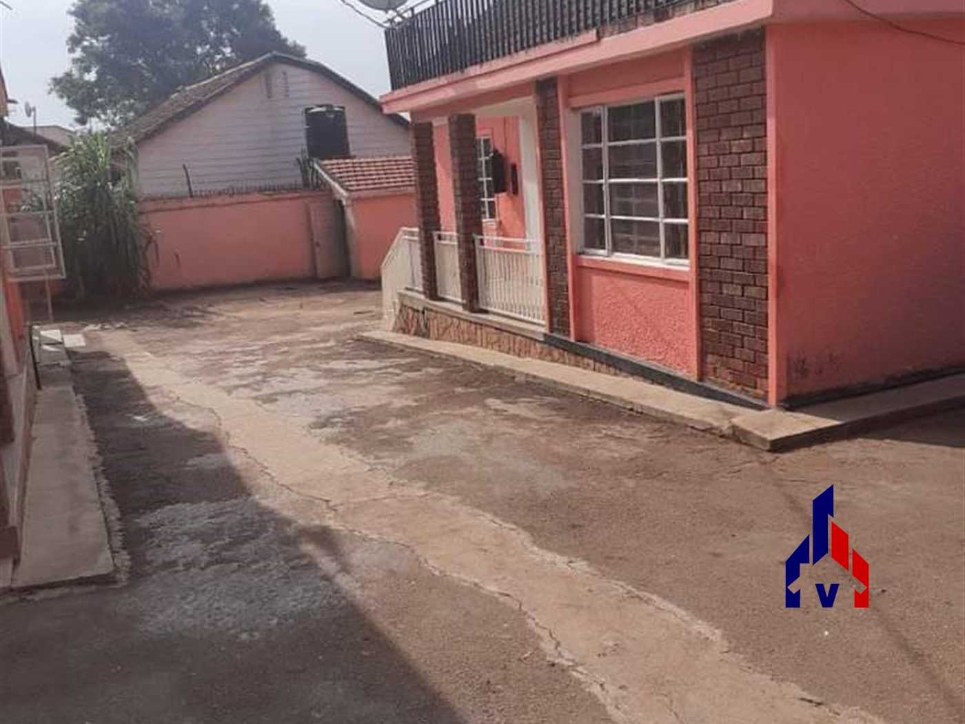 Semi Detached for rent in Muyenga Kampala