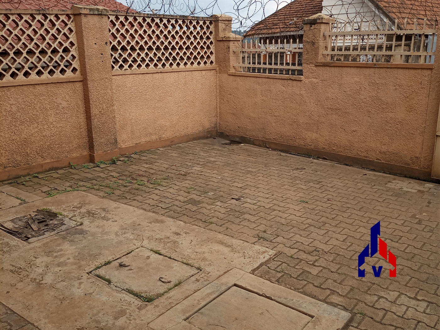 Storeyed house for rent in Namuwongo Kampala