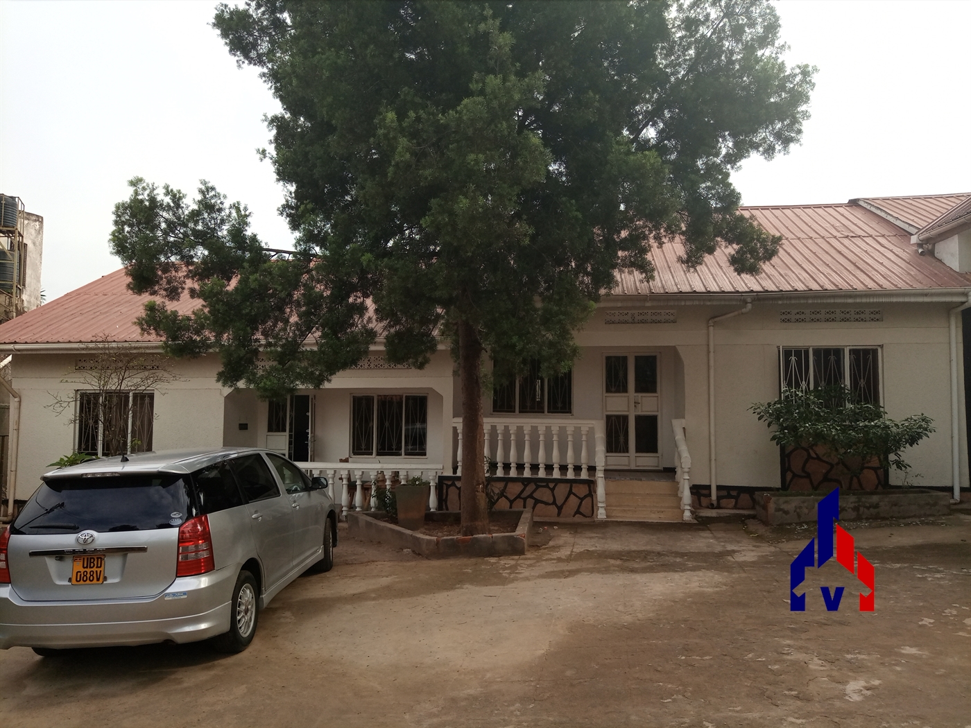 Semi Detached for rent in Muyenga Kampala