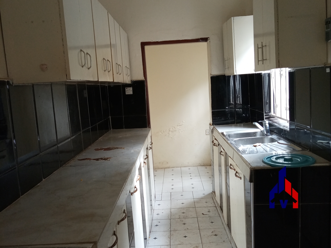 Semi Detached for rent in Muyenga Kampala