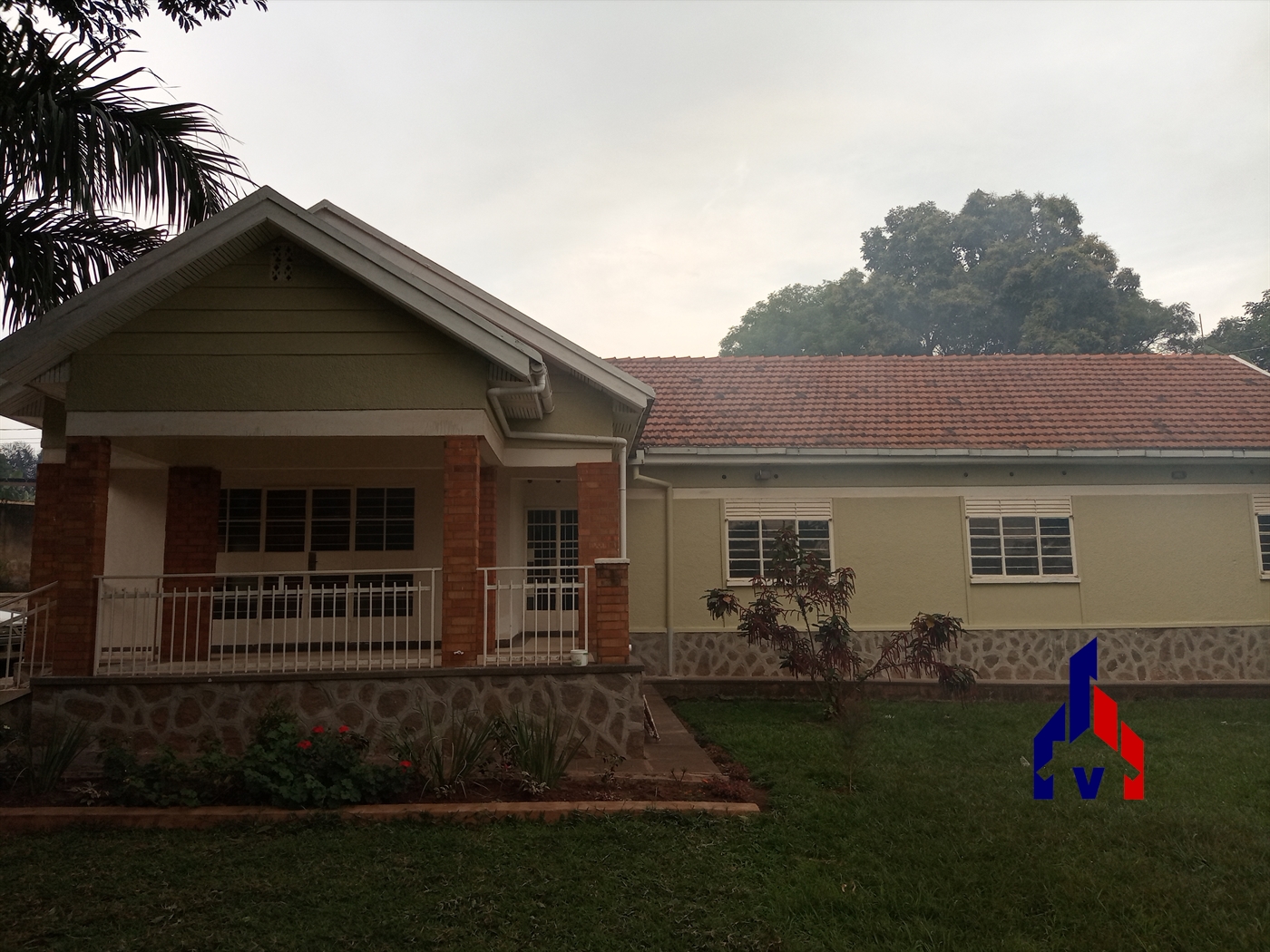 Bungalow for rent in Kansanga Kampala