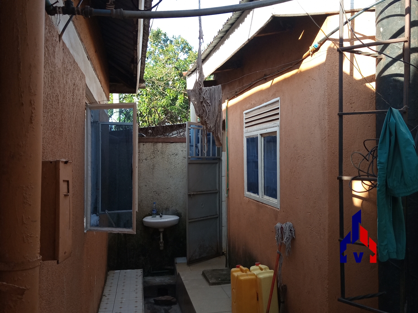 Bungalow for rent in Namuwongo Kampala