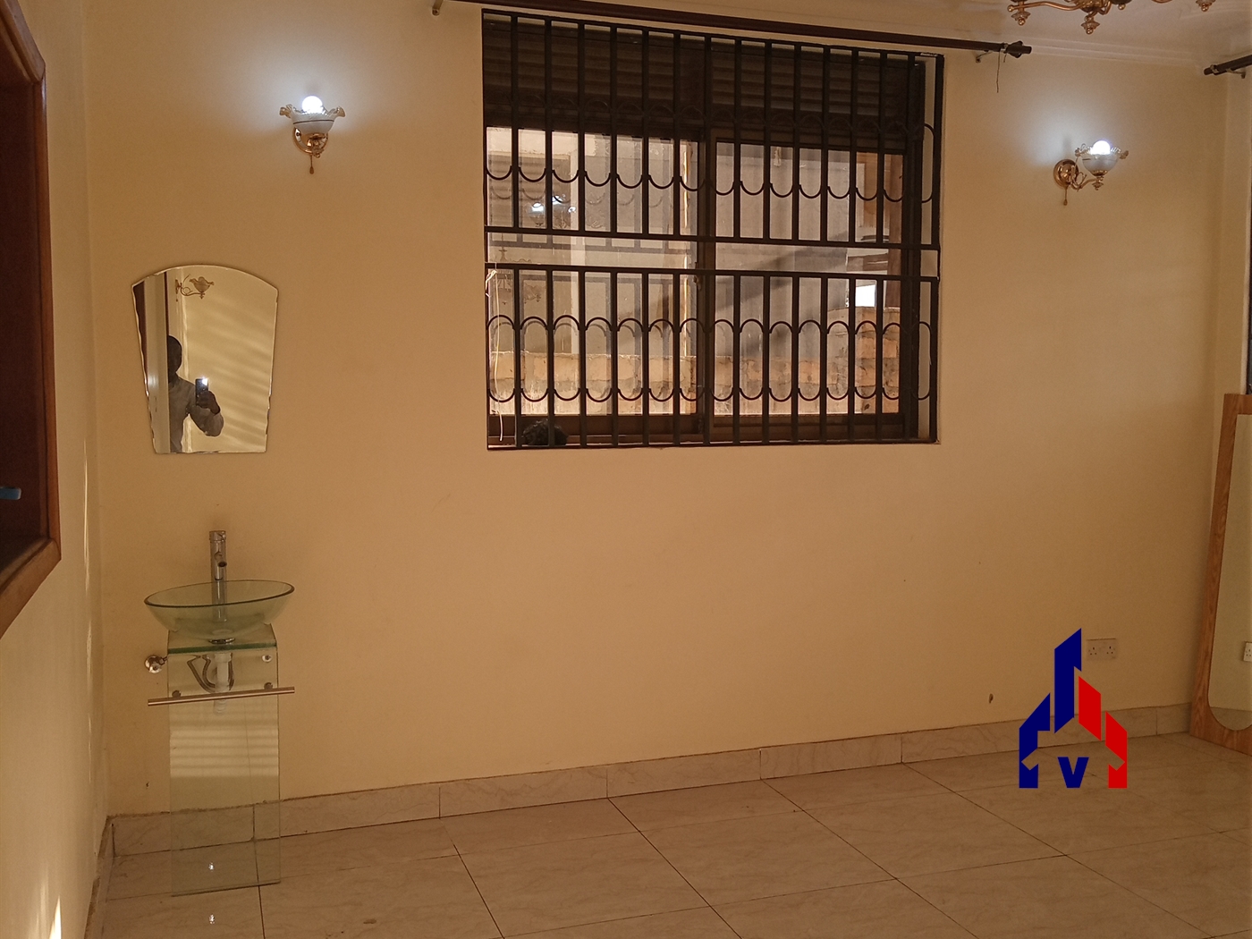 Storeyed house for rent in Bbunga Kampala