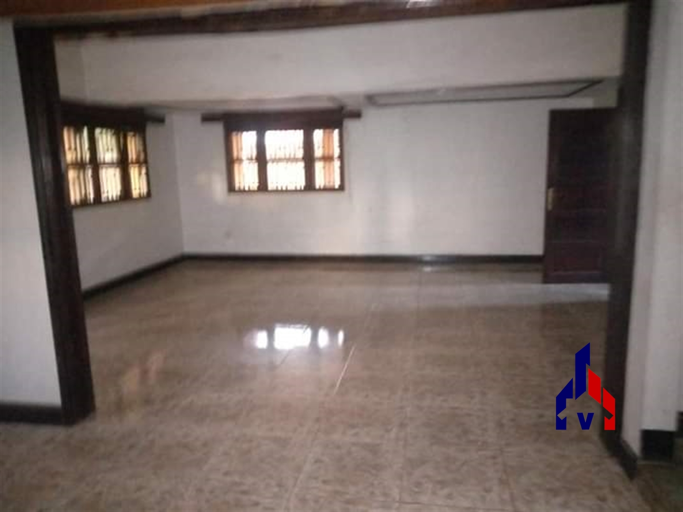 Storeyed house for rent in Kisugu Kampala