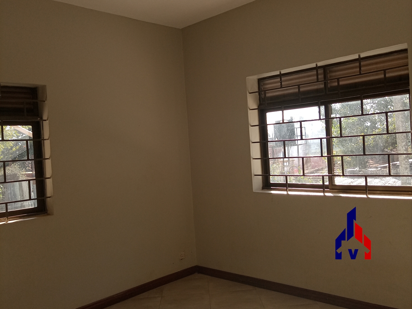 Storeyed house for sale in Bugoloobi Kampala