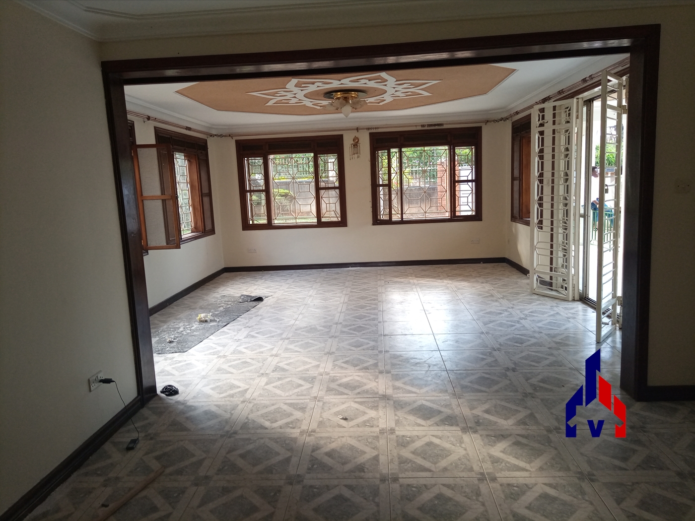 Storeyed house for rent in Muyenga Kampala