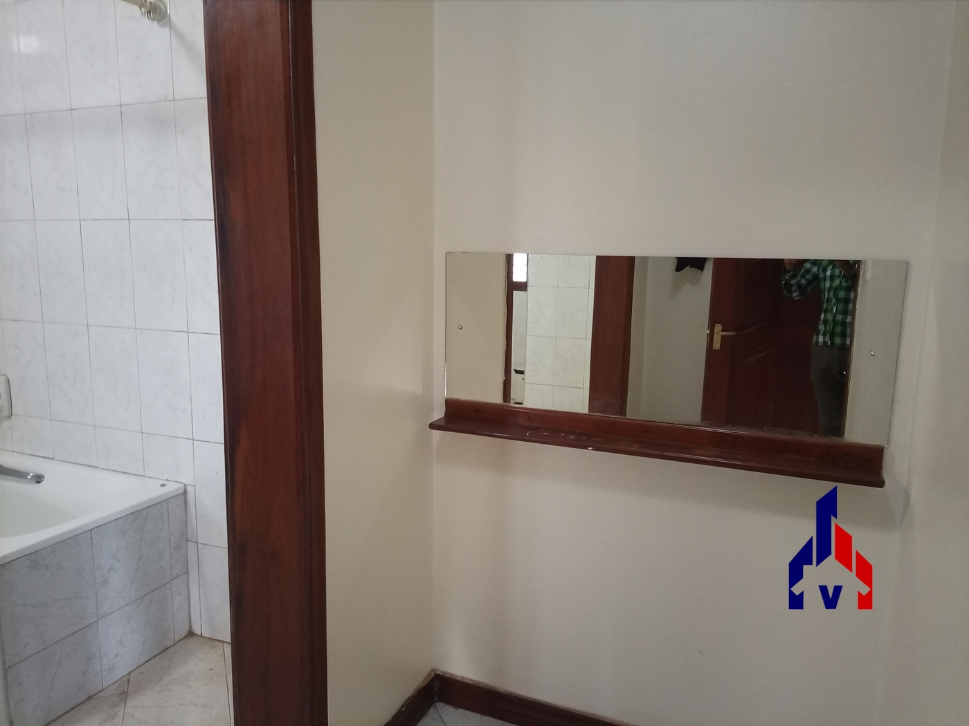 Storeyed house for rent in Muyenga Kampala