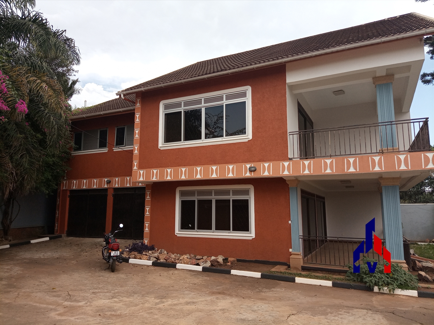 Storeyed house for rent in Kansanga Kampala