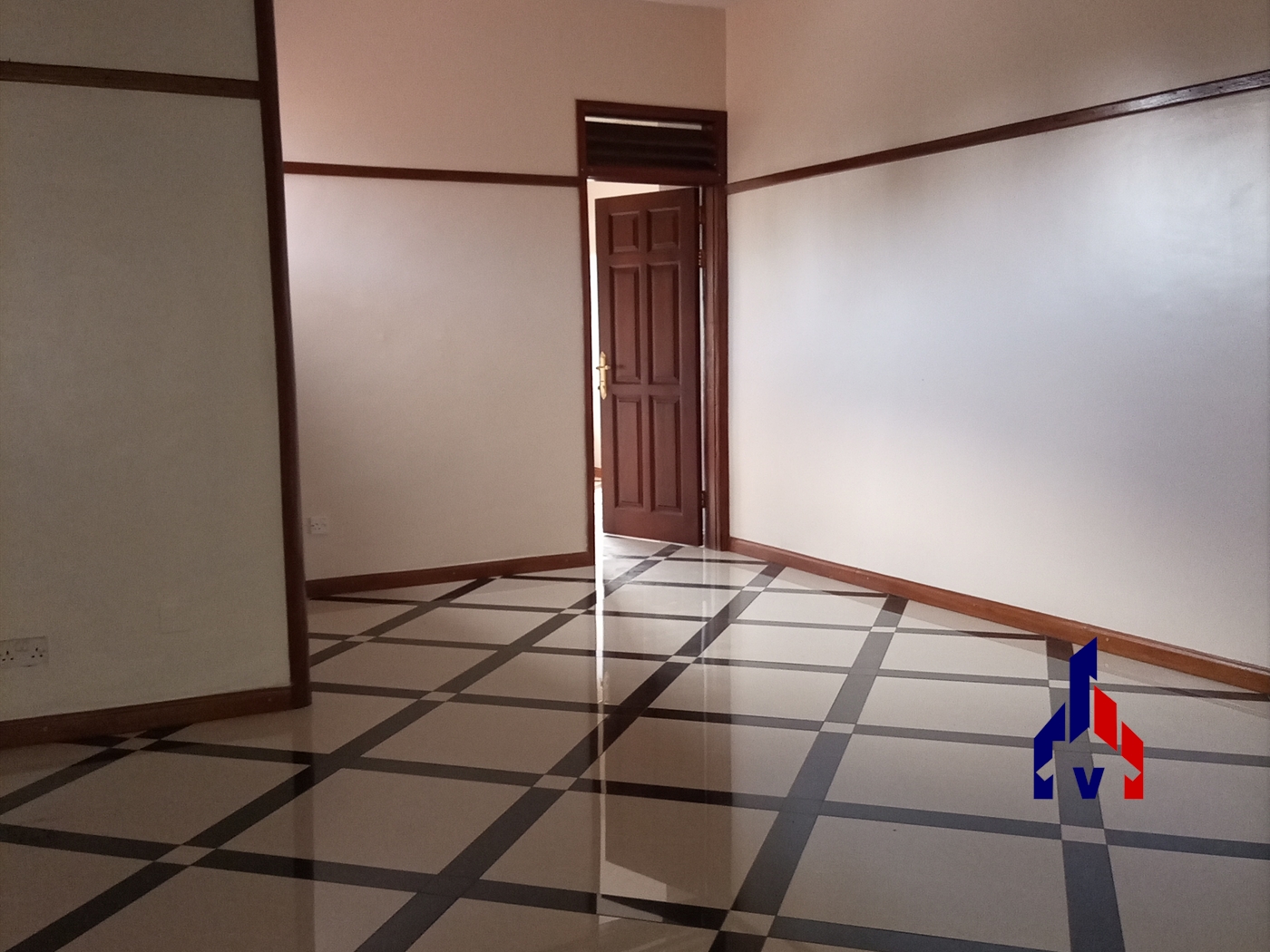 Storeyed house for rent in Kansanga Kampala