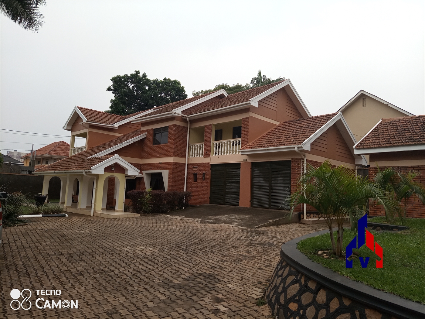 Storeyed house for rent in Muyenga Kampala