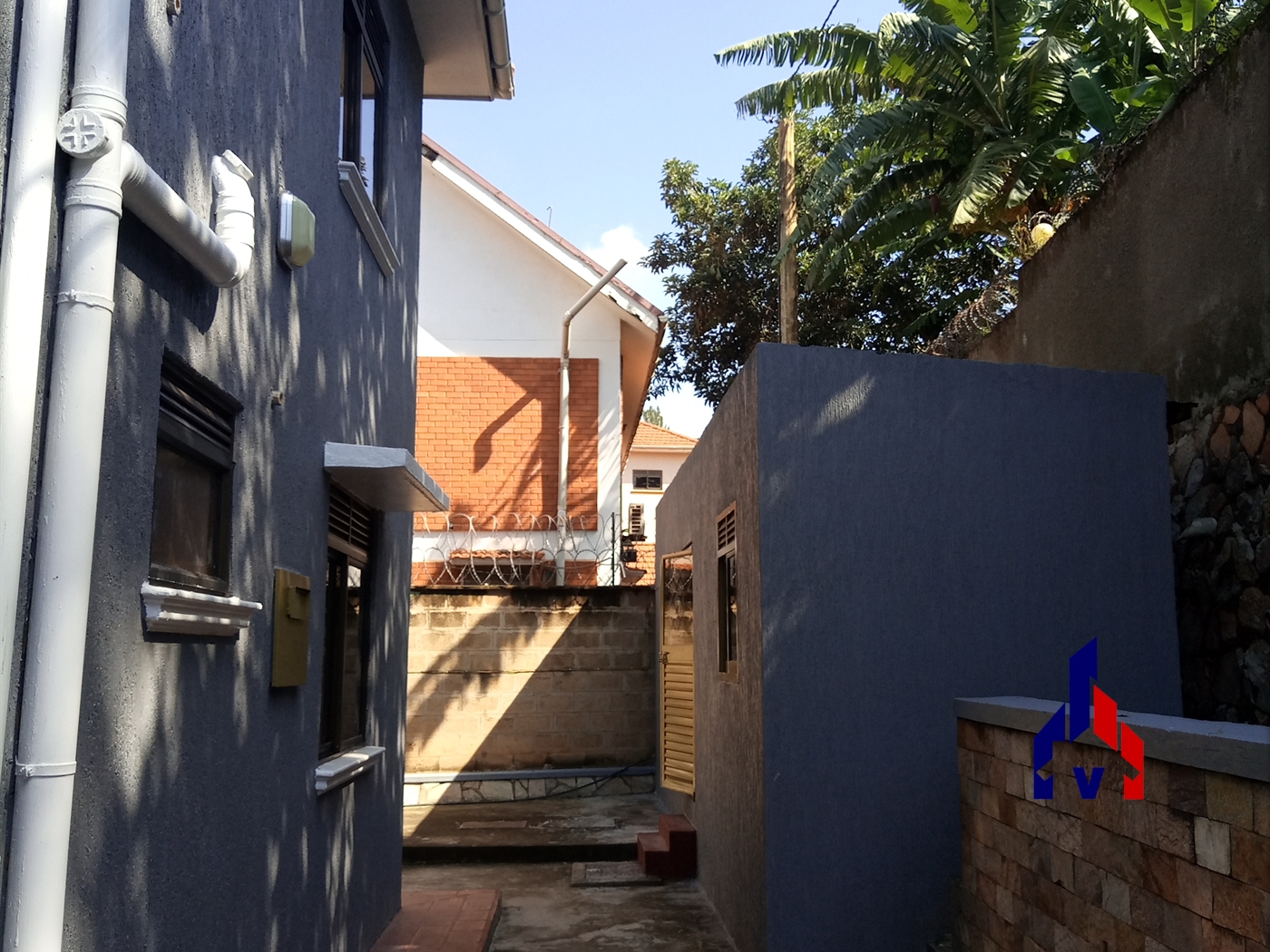 Storeyed house for rent in Muyenga Kampala