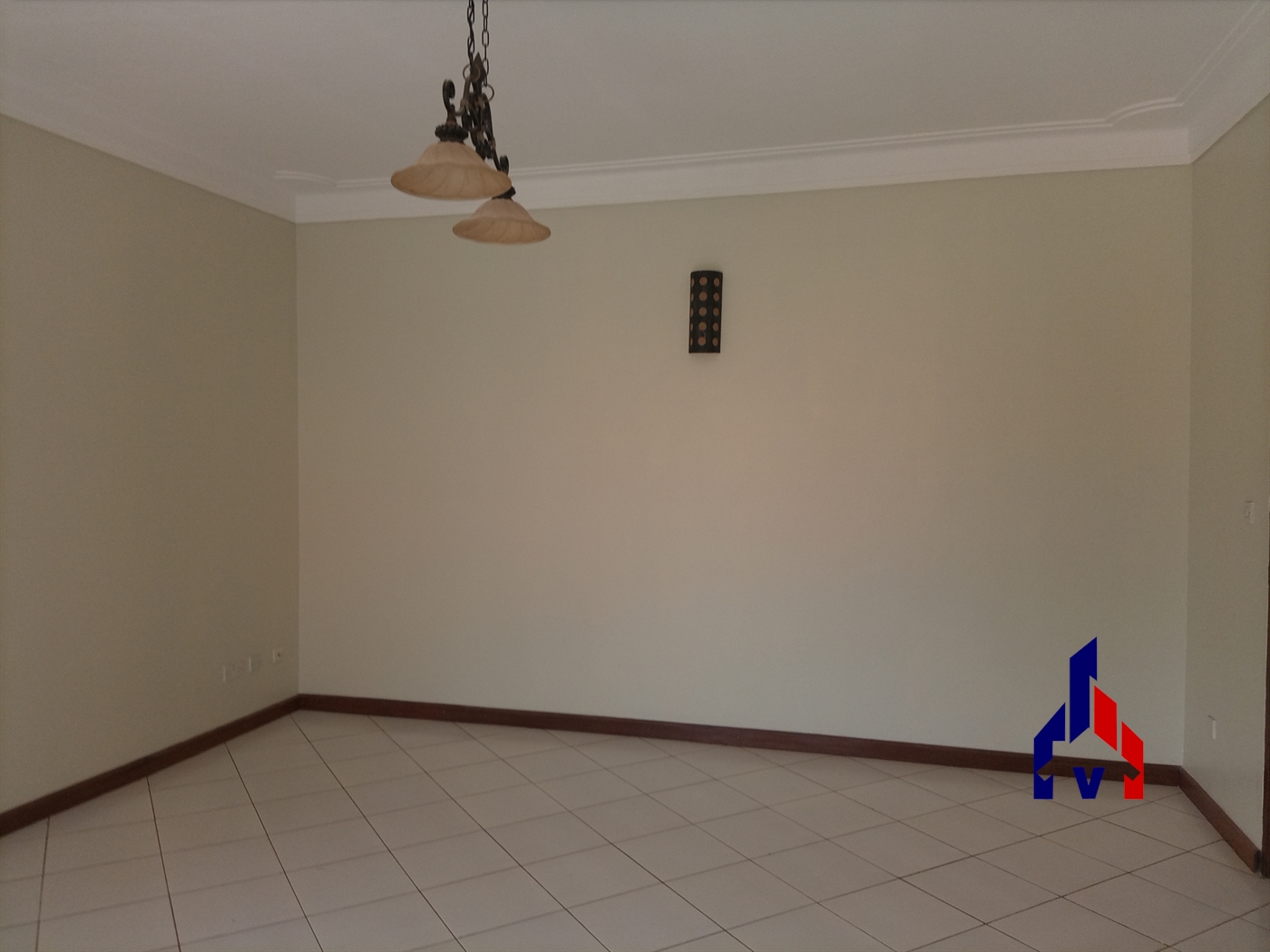 Bungalow for rent in Muyenga Kampala