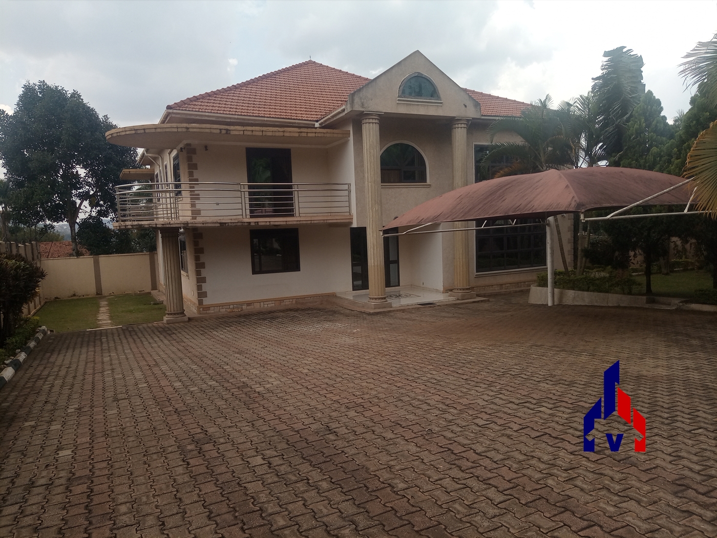 Storeyed house for sale in Muyenga Kampala