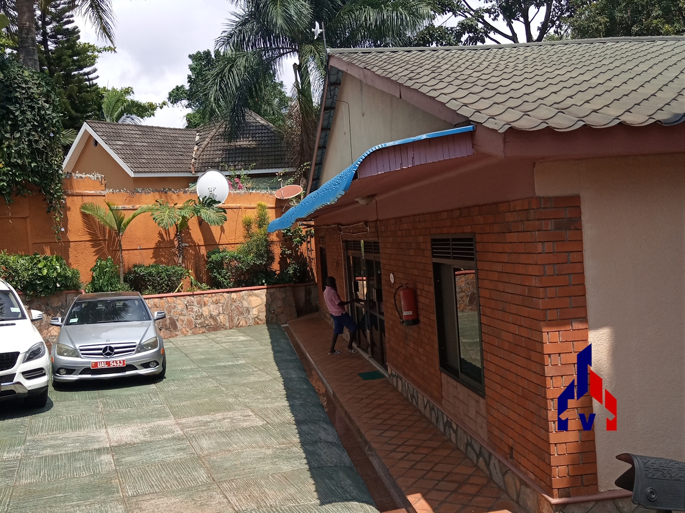 Semi Detached for rent in Muyenga Kampala