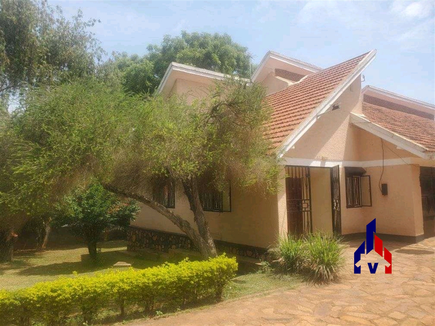 Bungalow for rent in Makindye Kampala