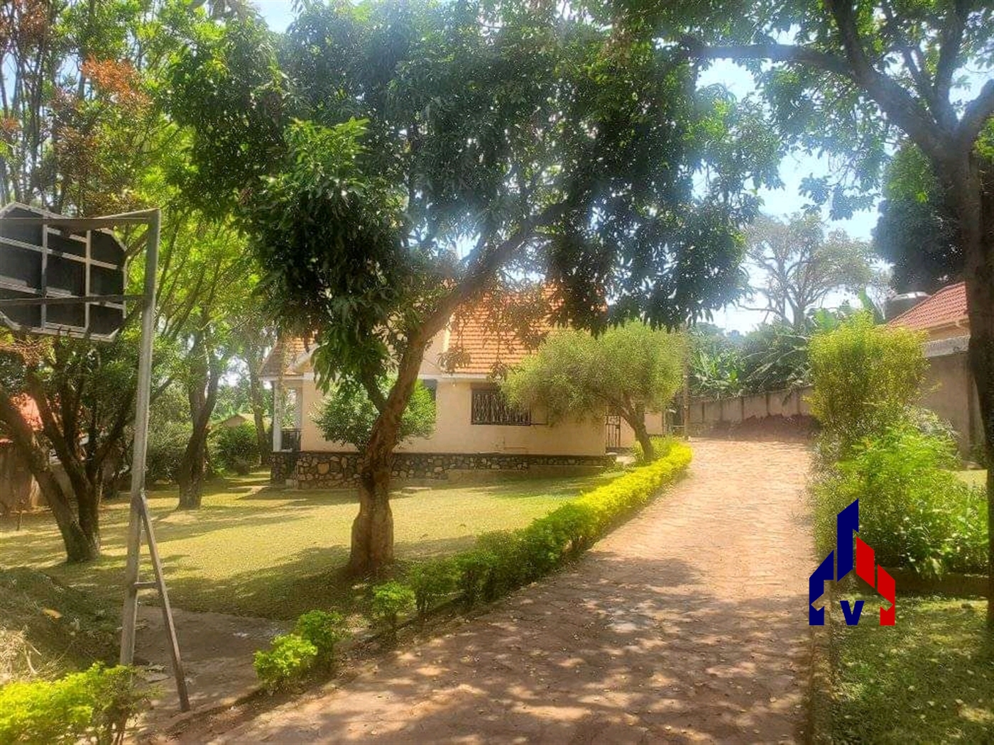 Bungalow for rent in Makindye Kampala