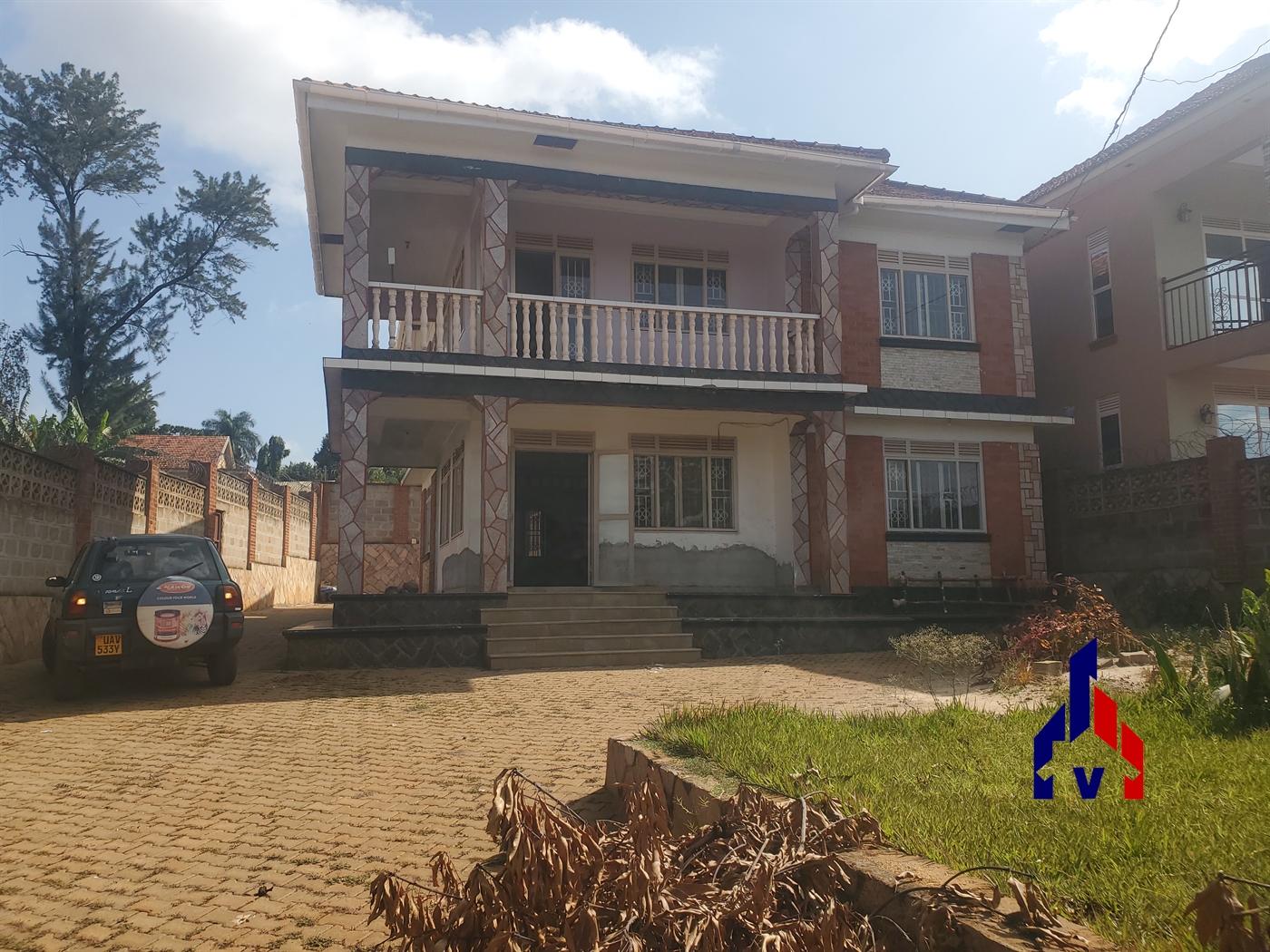 Storeyed house for rent in Muyenga Kampala