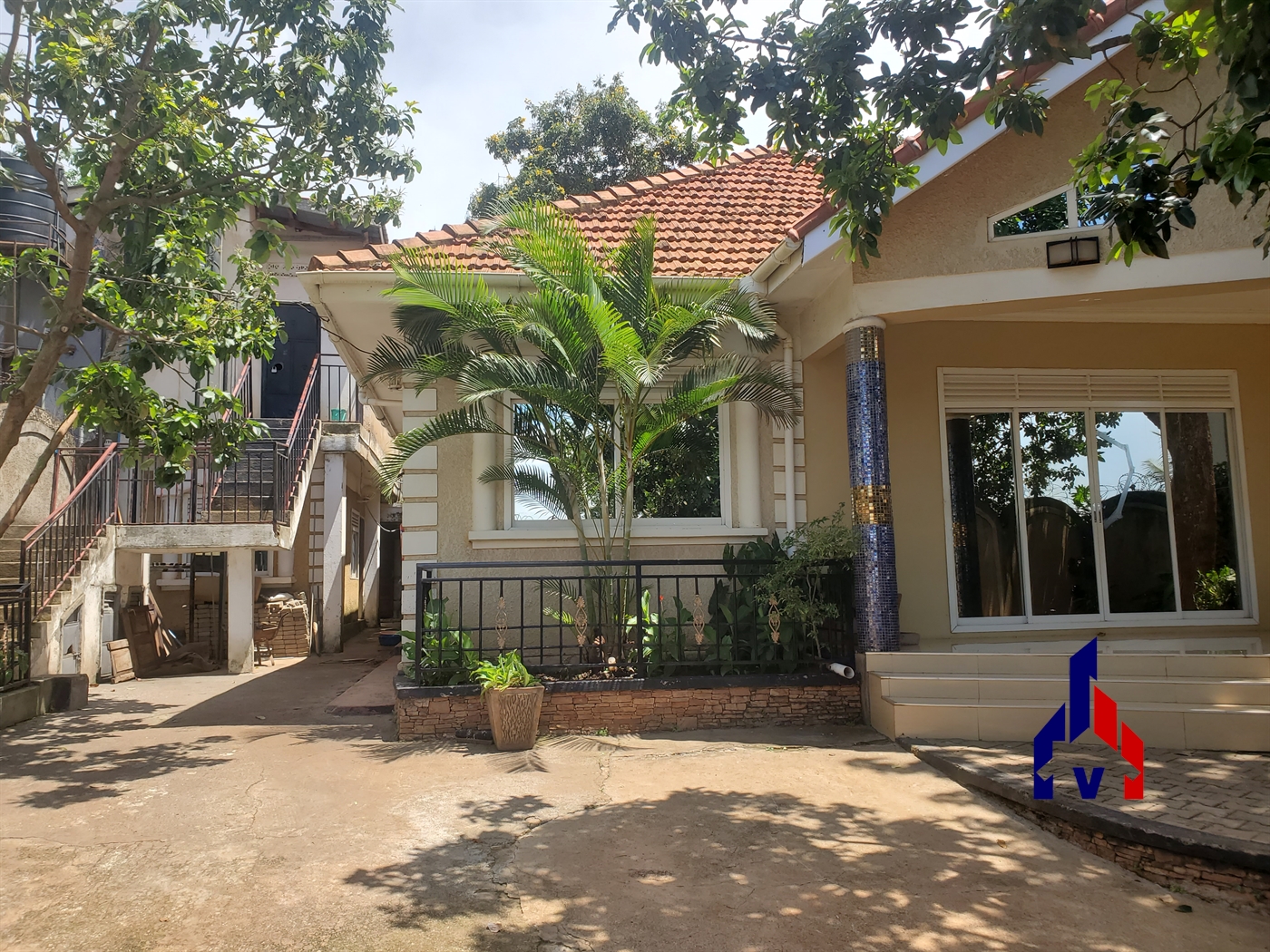 Bungalow for rent in Muyenga Kampala