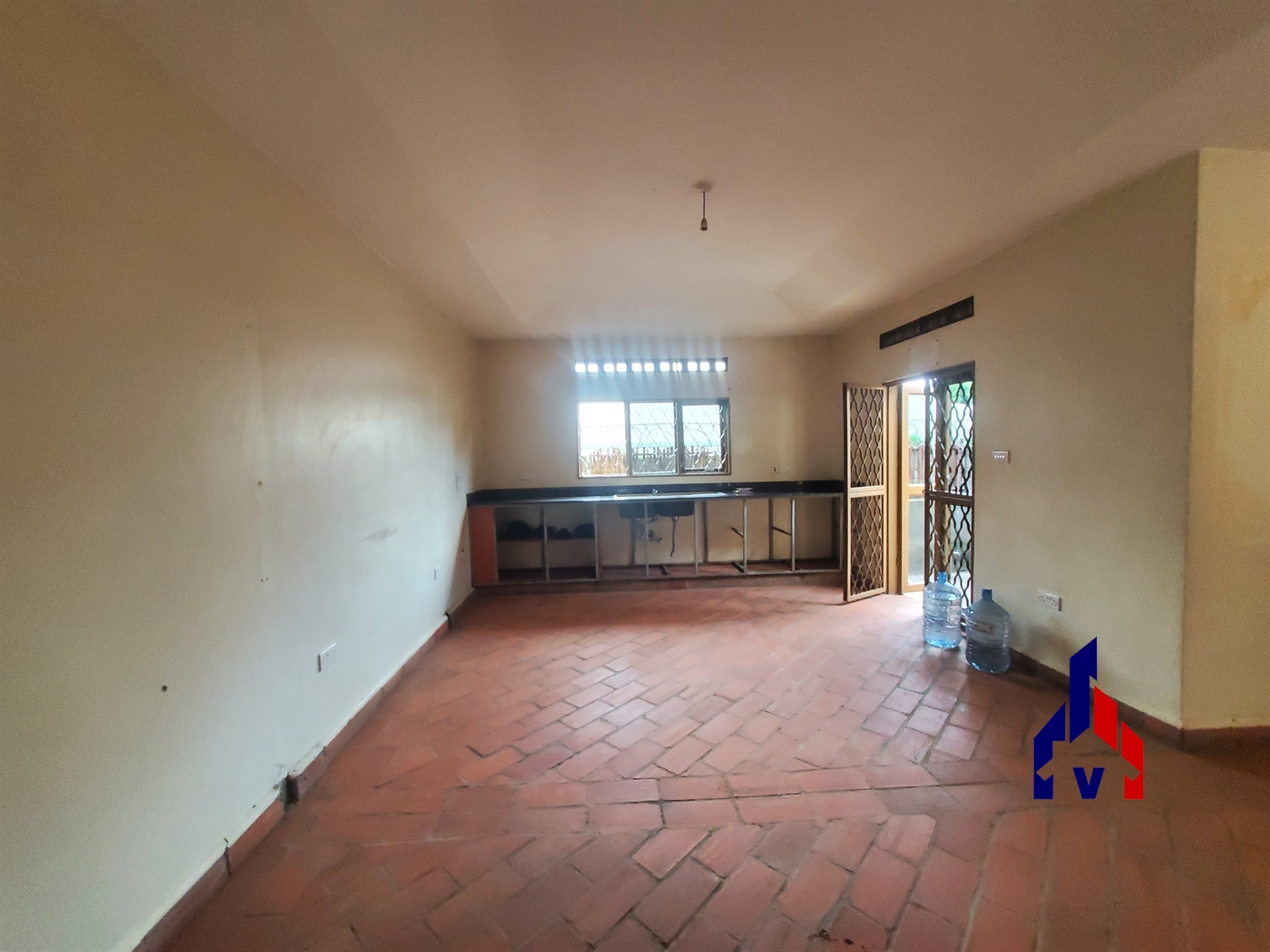 Bungalow for rent in Muyenga Kampala