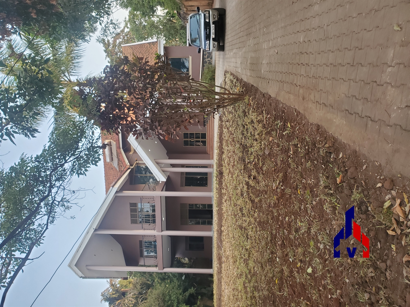 Storeyed house for rent in Muyenga Kampala