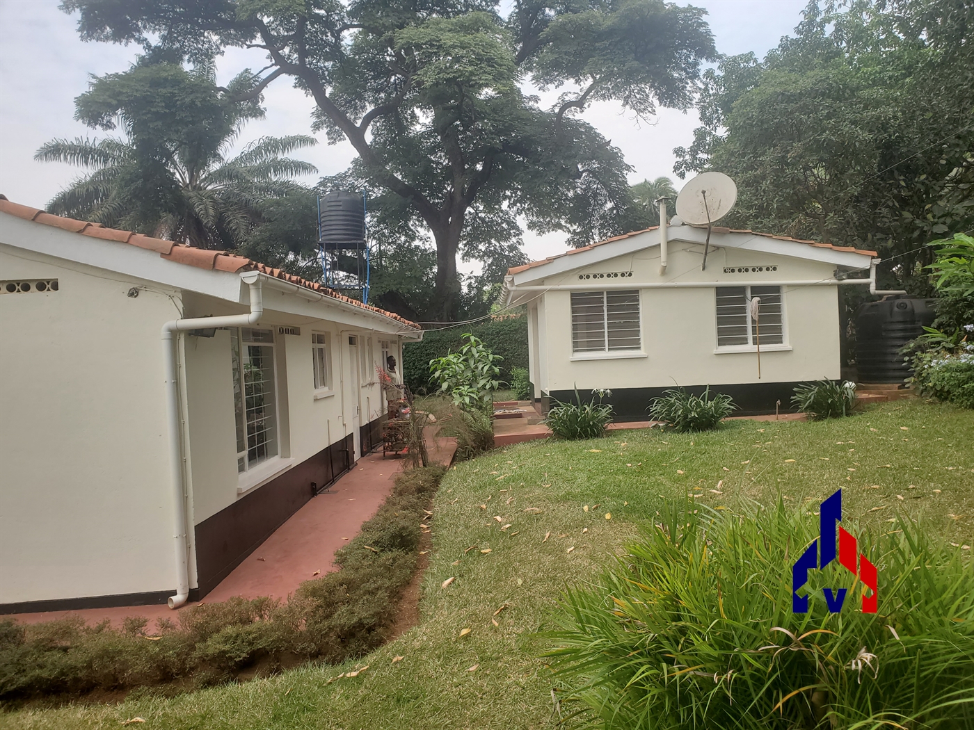 Bungalow for rent in Kansanga Kampala