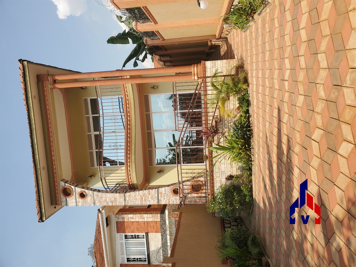 Storeyed house for rent in Muyenga Kampala