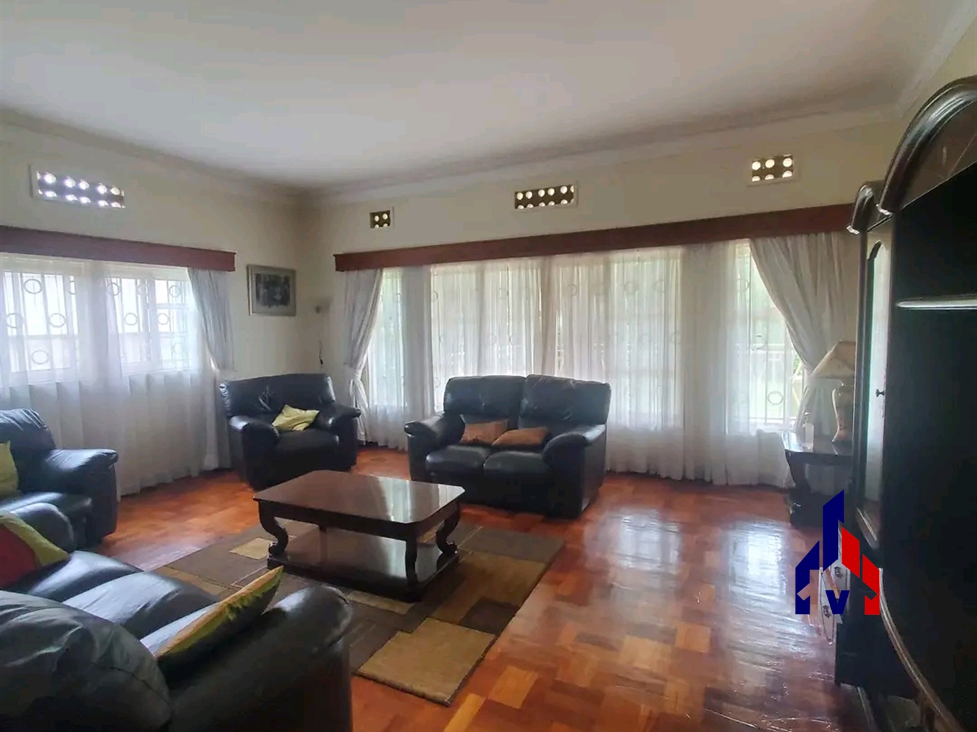 Bungalow for rent in Kansanga Kampala