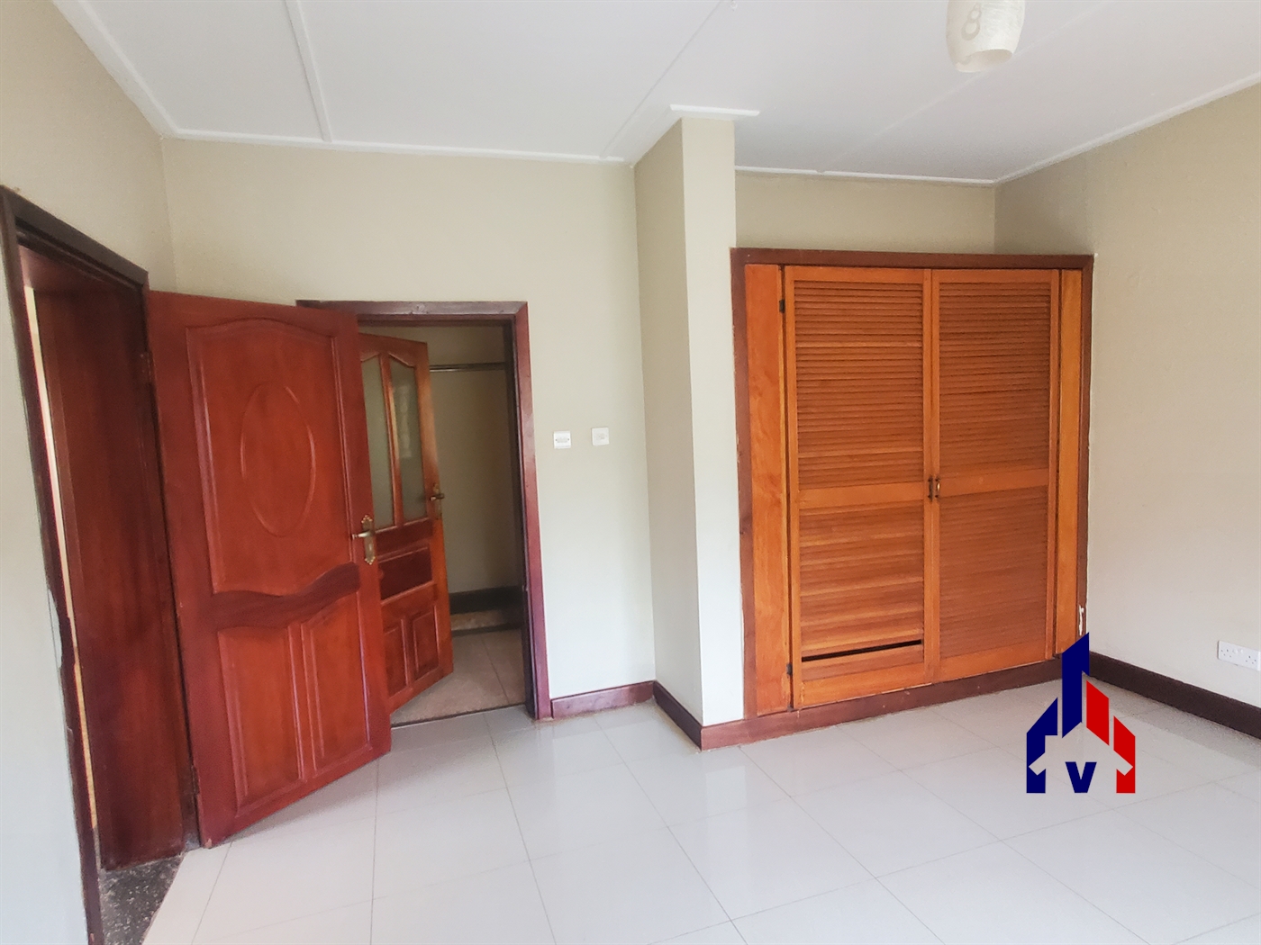 Bungalow for rent in Muyenga Kampala