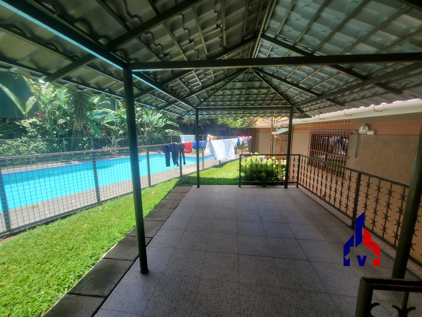 Bungalow for rent in Kololo Kampala