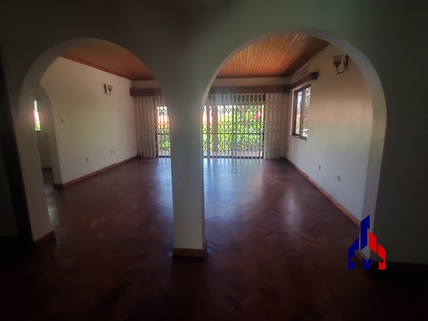 Bungalow for rent in Kololo Kampala