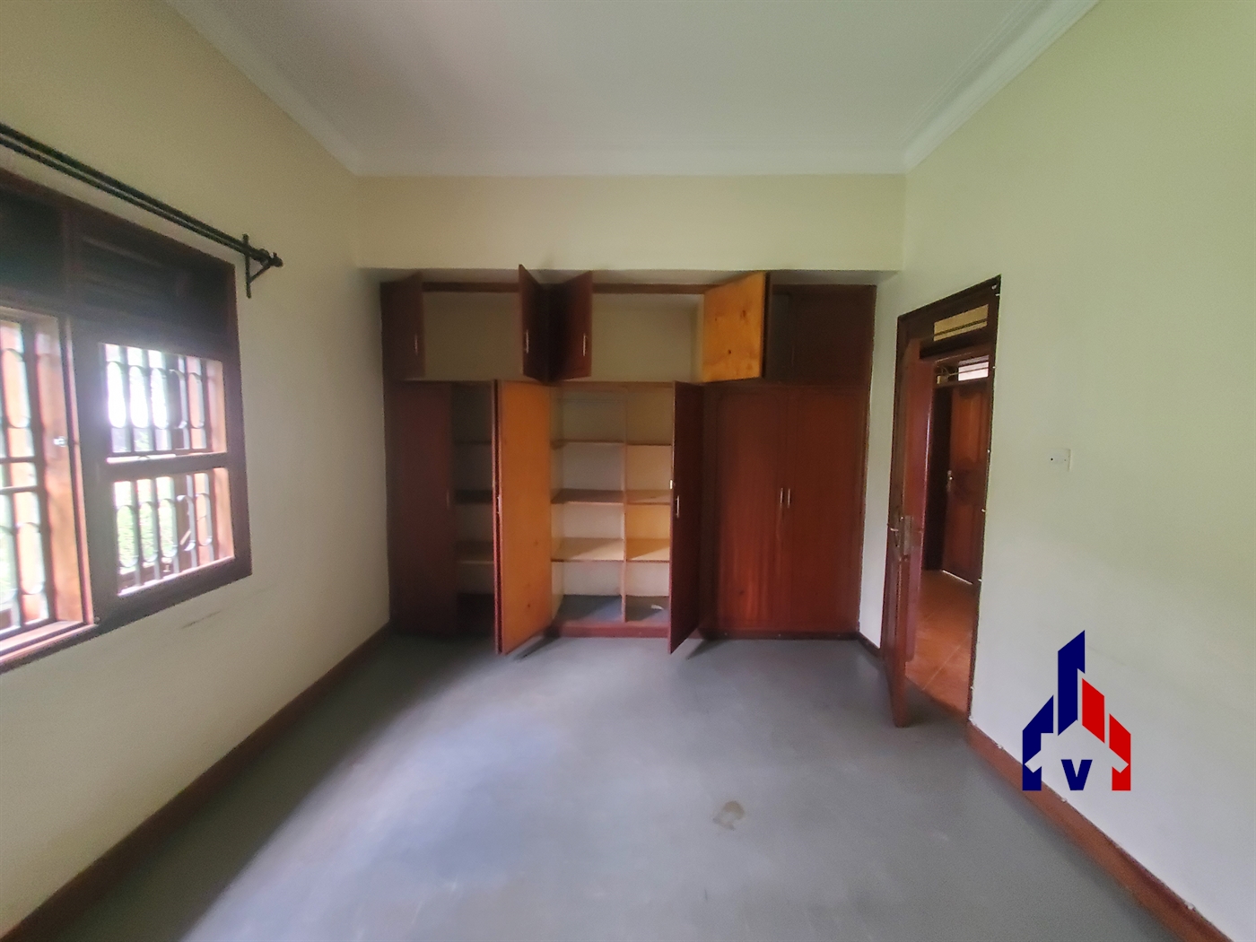 Storeyed house for rent in Muyenga Kampala