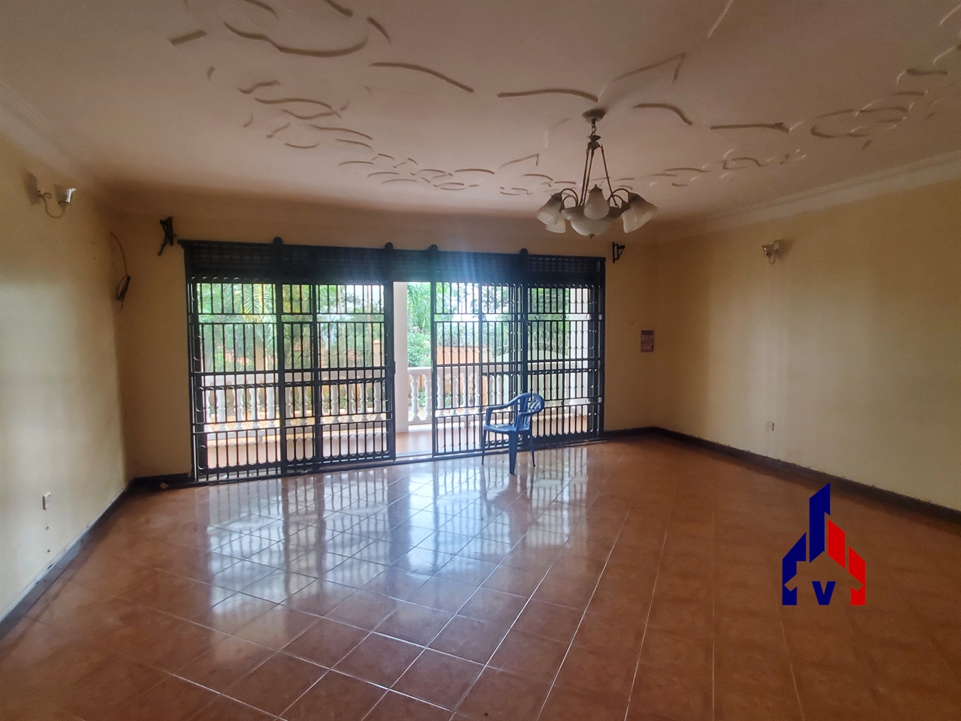 Storeyed house for rent in Muyenga Kampala