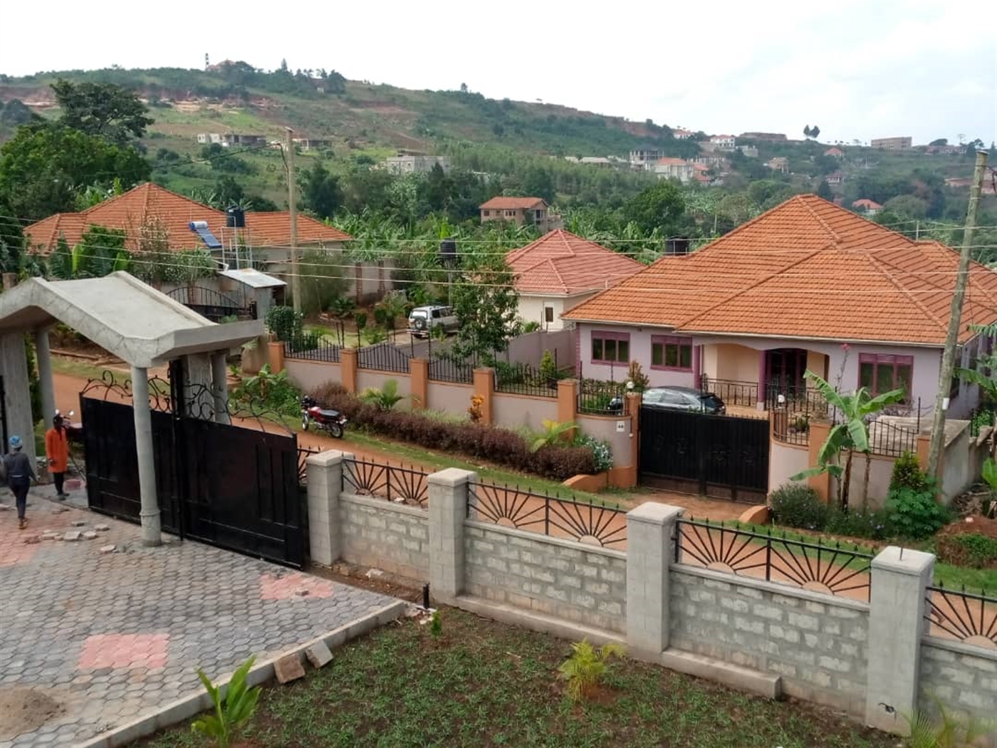 Storeyed house for sale in Bwebajja Wakiso