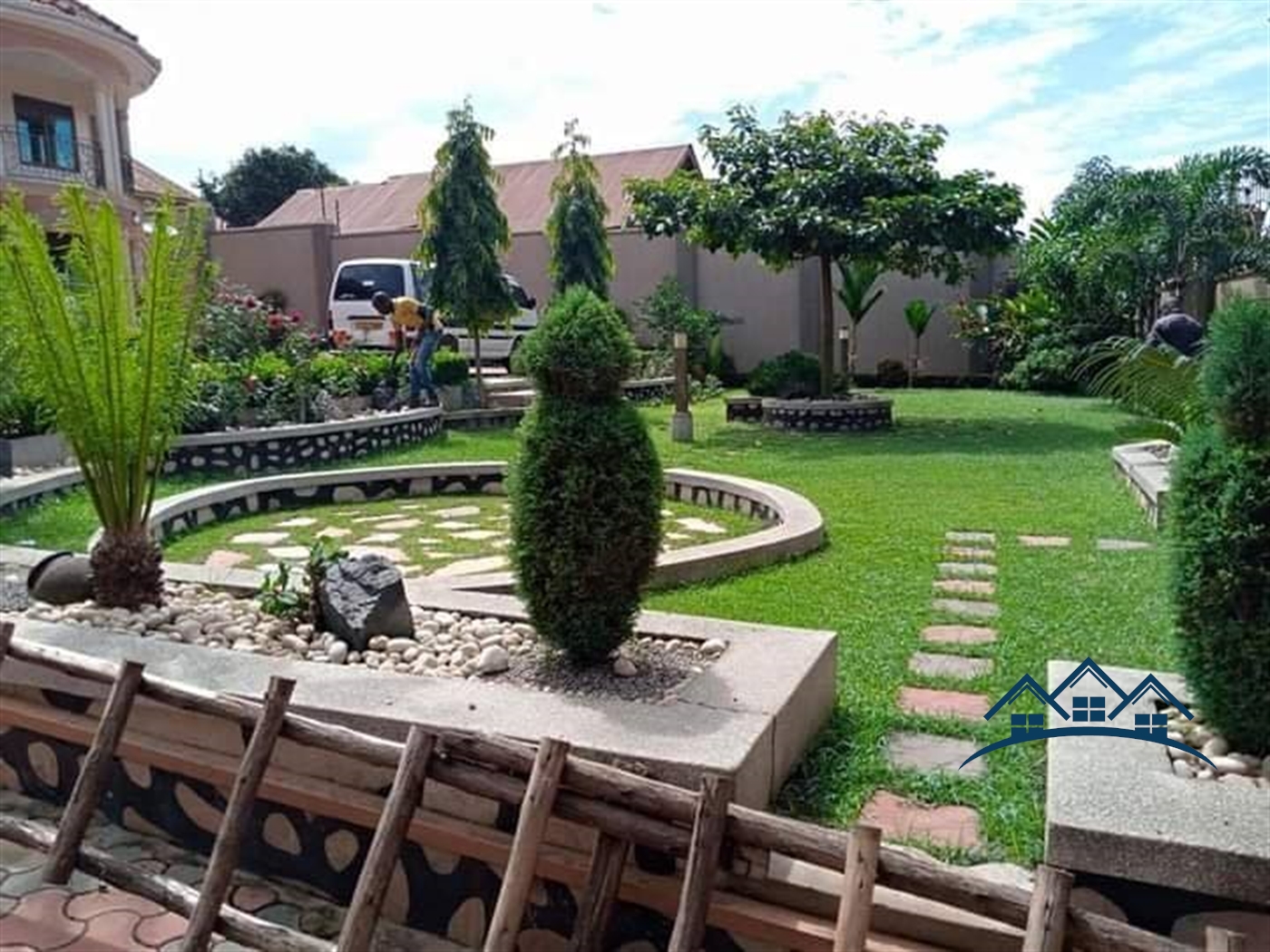 Storeyed house for sale in Kyengela Wakiso