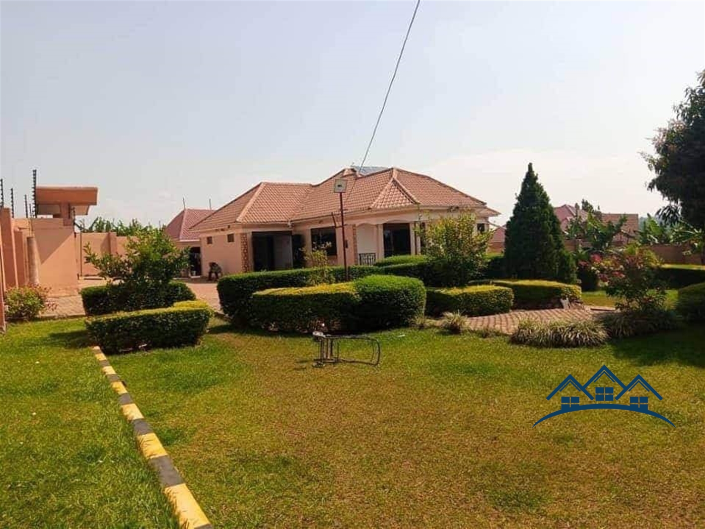 Bungalow for sale in Kiwenda Wakiso