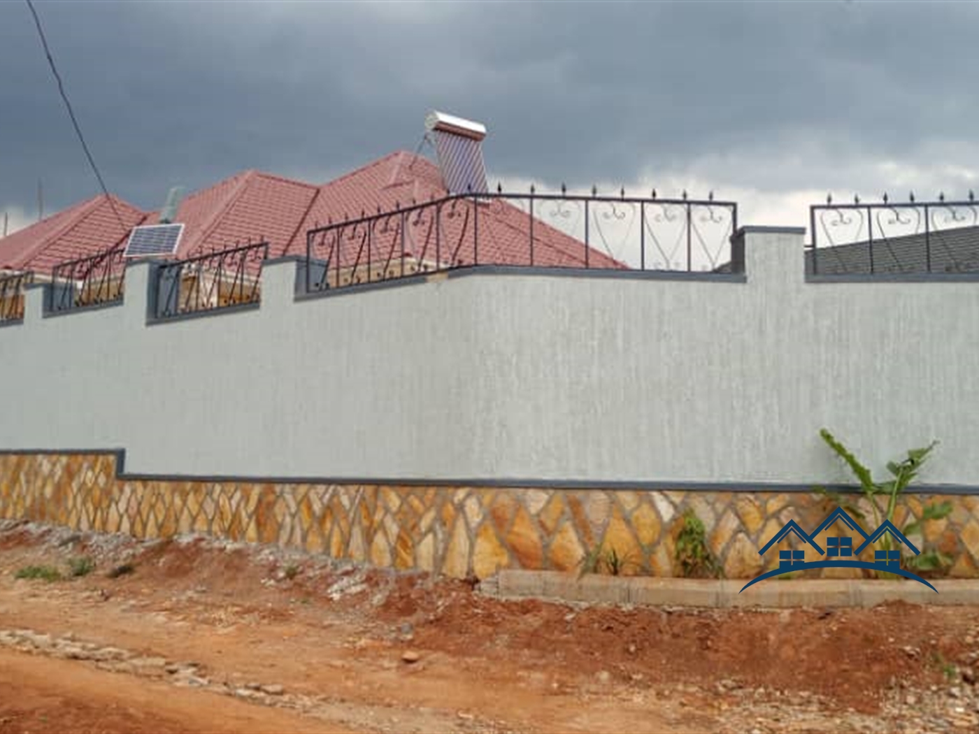 Bungalow for sale in Nakweelo Wakiso