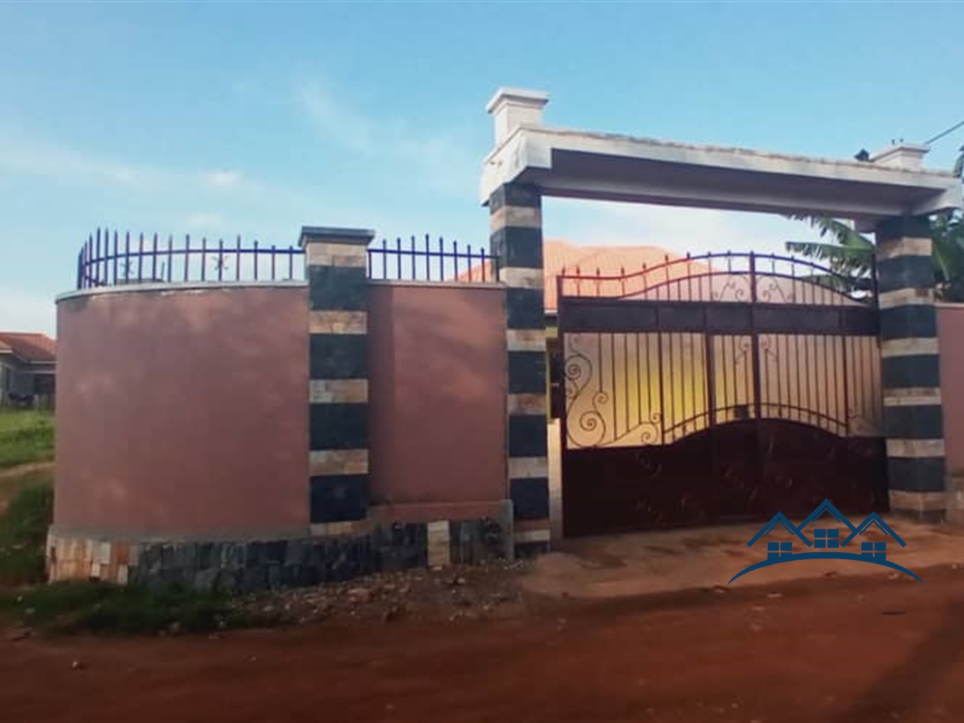 Bungalow for sale in Nakweelo Wakiso