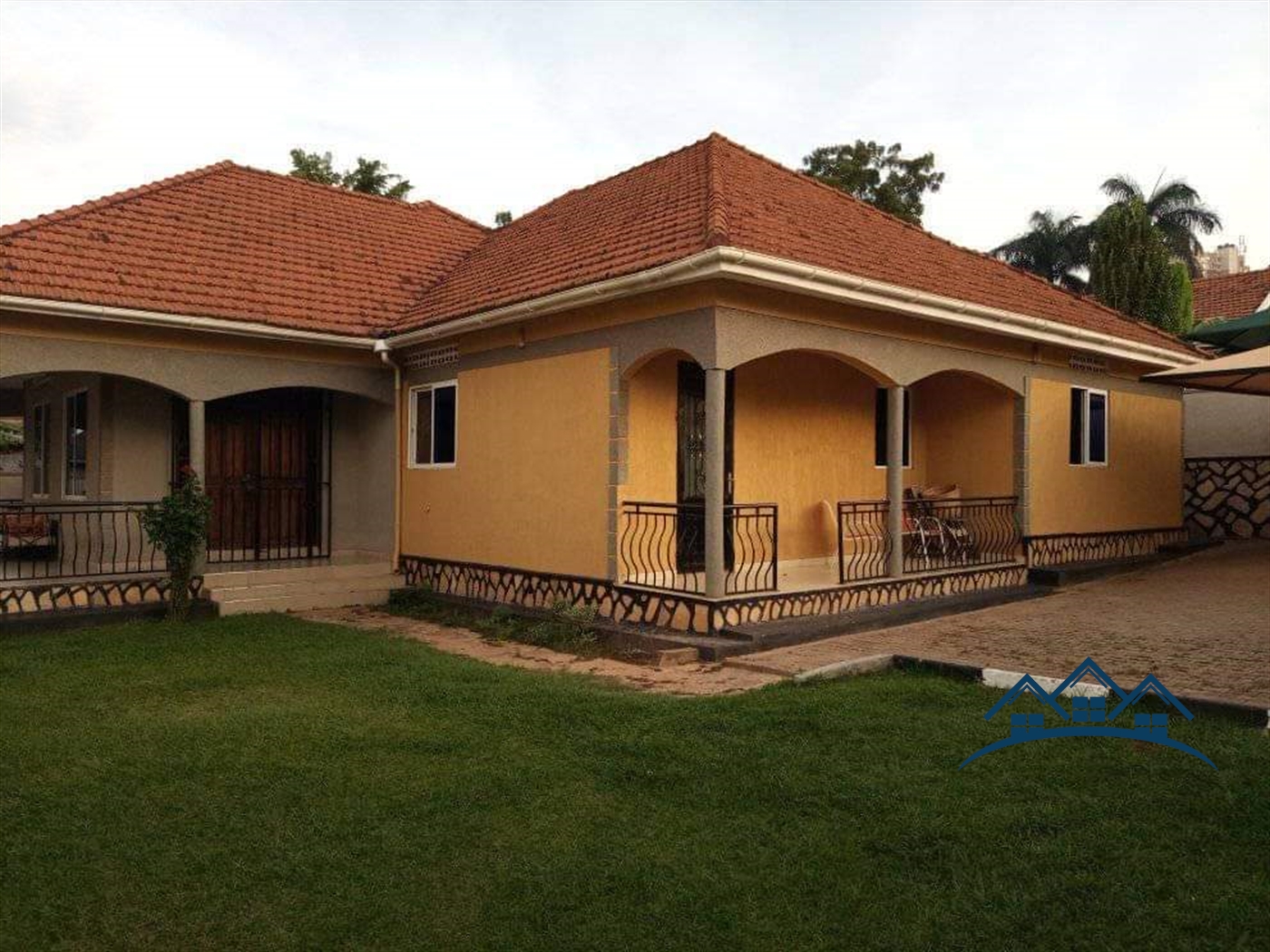 Bungalow for sale in Muyenga Kampala