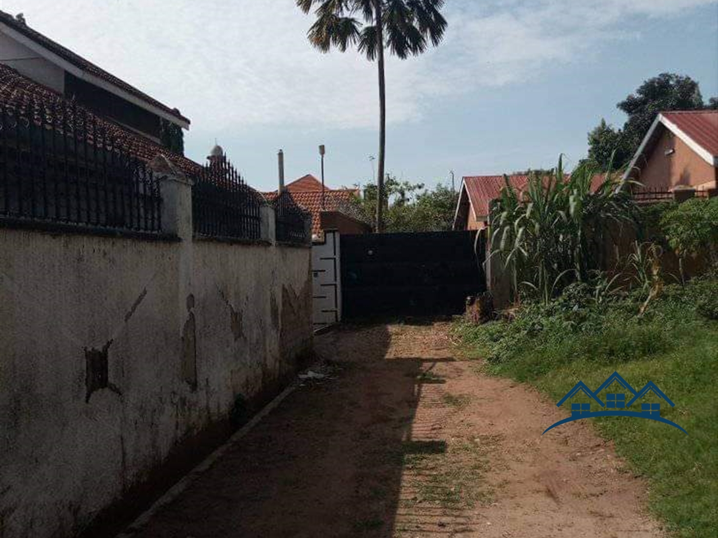 Bungalow for sale in Munyonyo Kampala