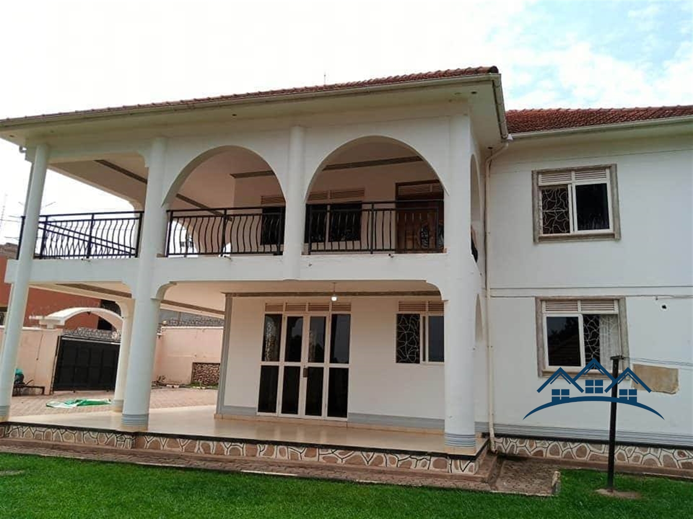 Storeyed house for sale in Kira Wakiso