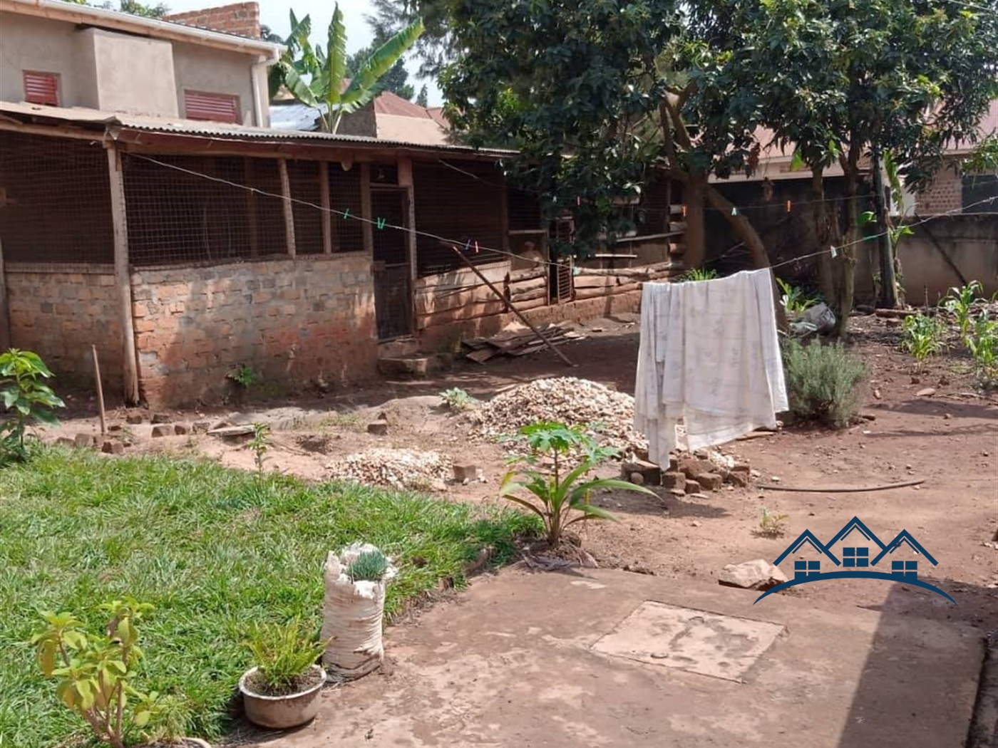 Bungalow for sale in Mbalwa Wakiso