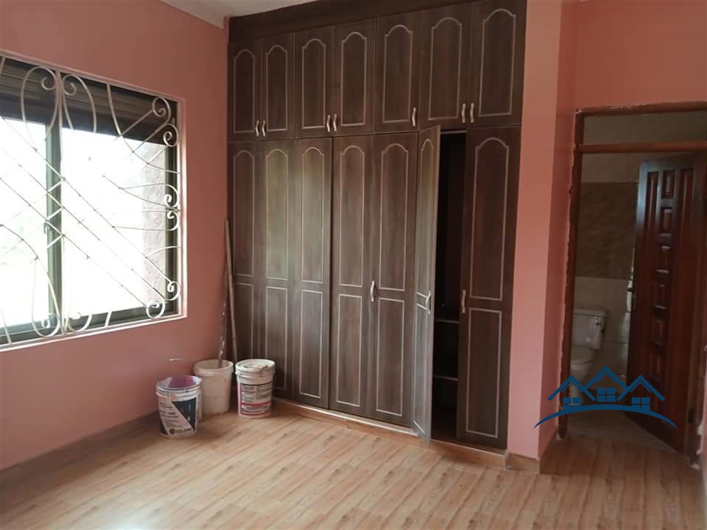 Storeyed house for sale in Kiwaatule Wakiso