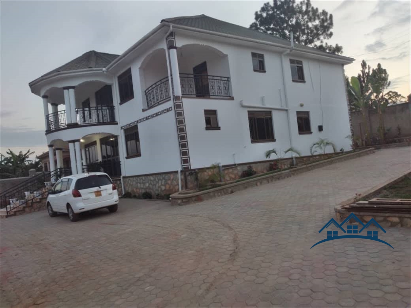 Storeyed house for sale in Kasangati Wakiso