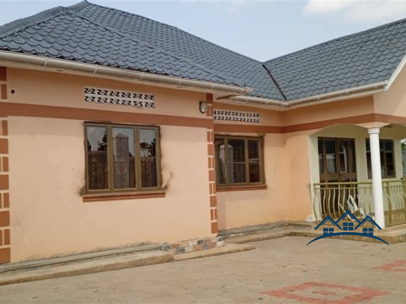 Bungalow for sale in Nakweelo Wakiso