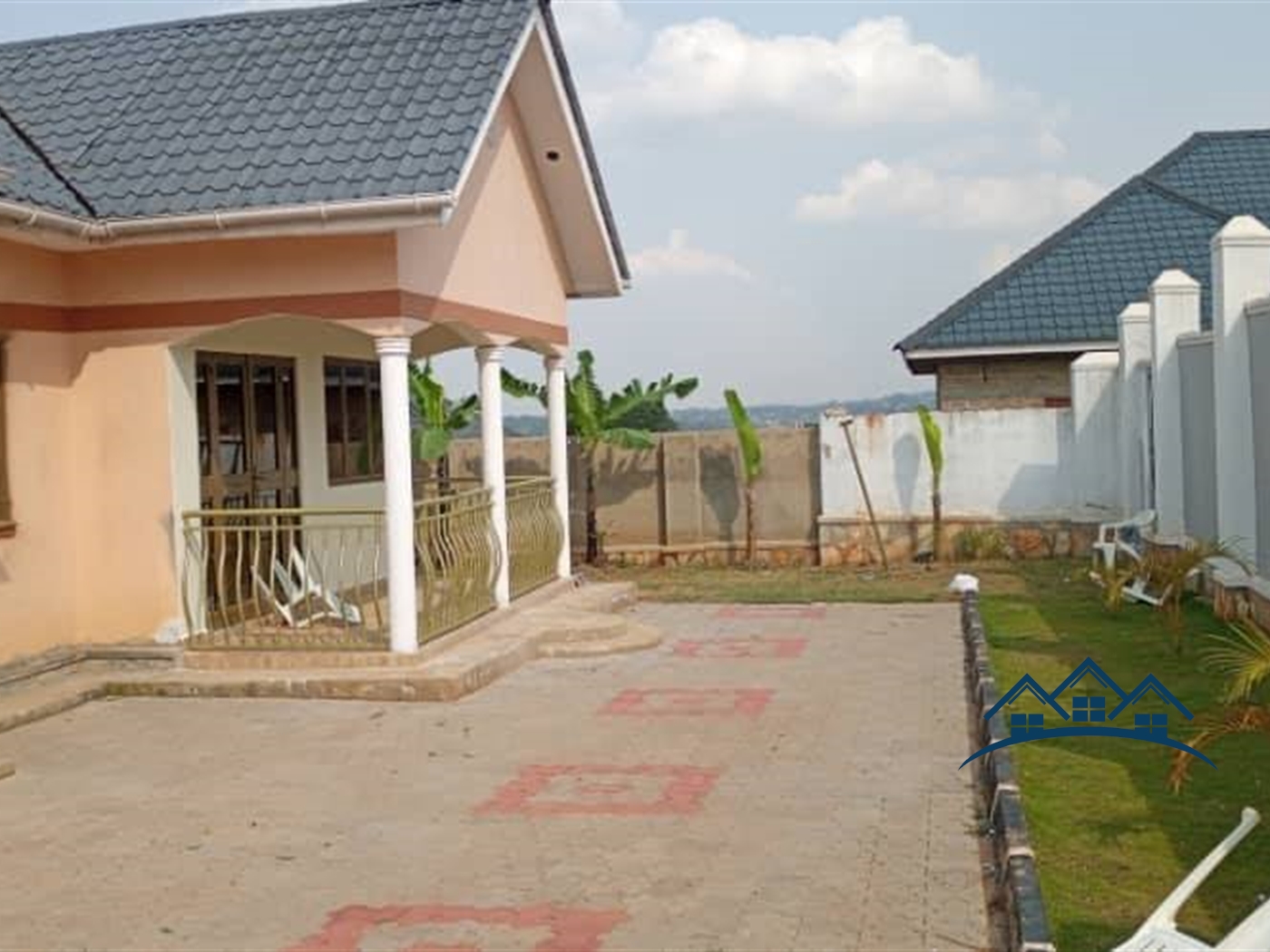 Bungalow for sale in Nakweelo Wakiso