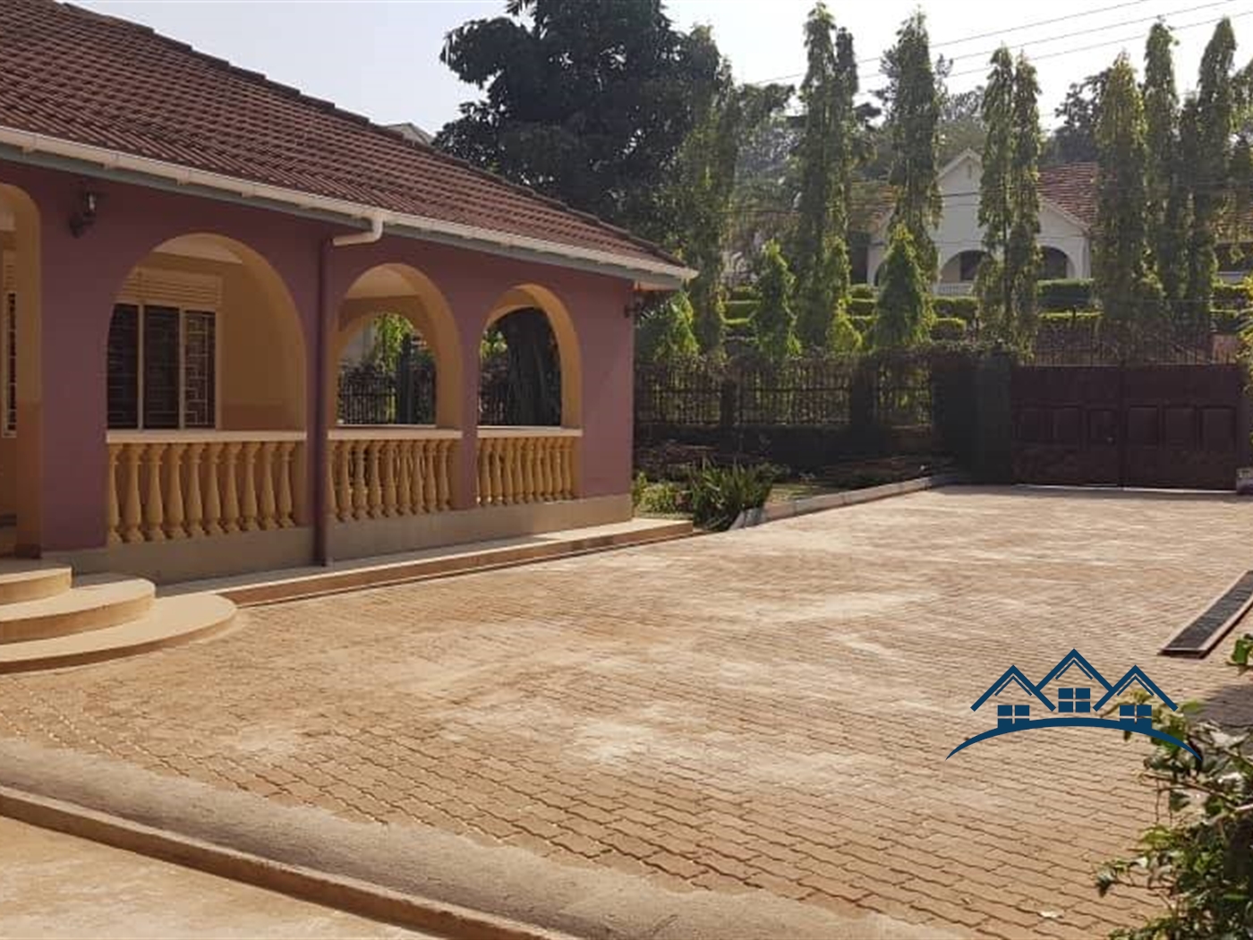 Bungalow for sale in Naguru Wakiso