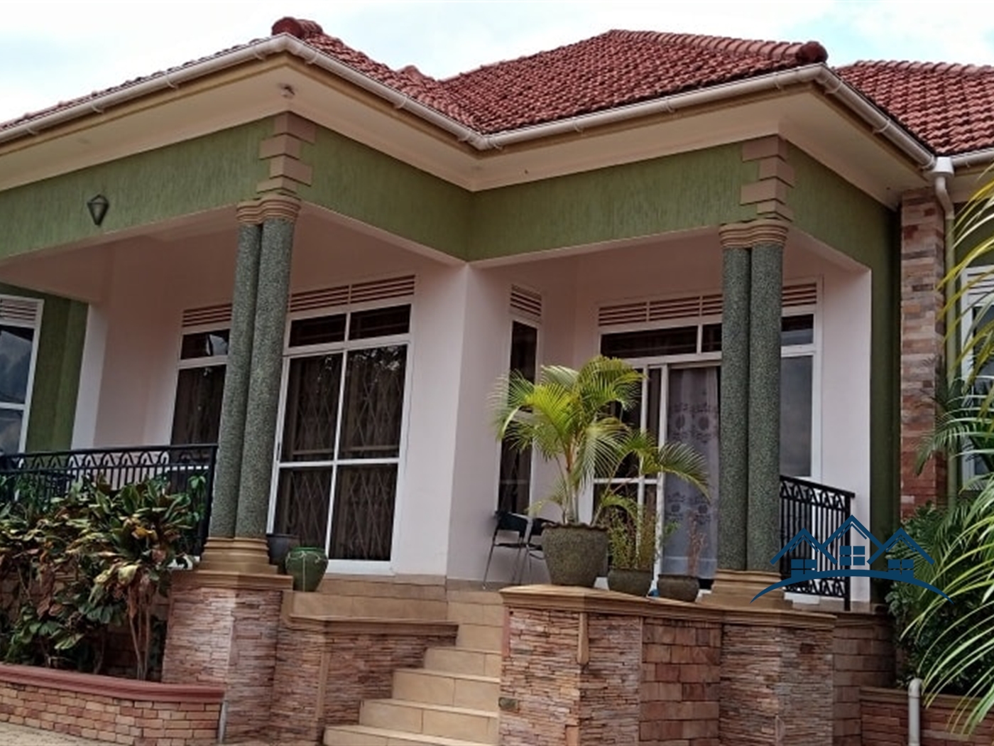 Storeyed house for sale in Kyaliwajjala Wakiso