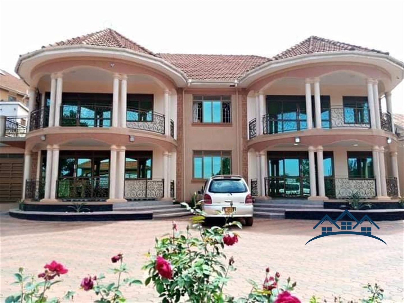 Storeyed house for sale in Kyengela Wakiso