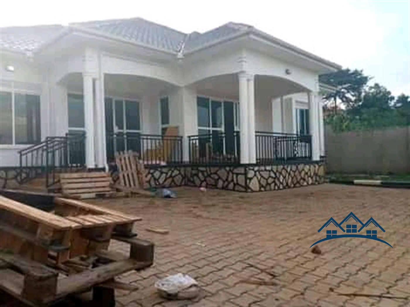 Bungalow for rent in Kira Wakiso